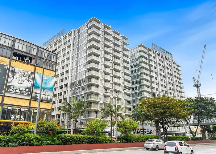 Spacious 2br Family With View Near Airport, Of Dreams, Solaire, Parqal, Ayala Malls, And Moa Hotel 4*