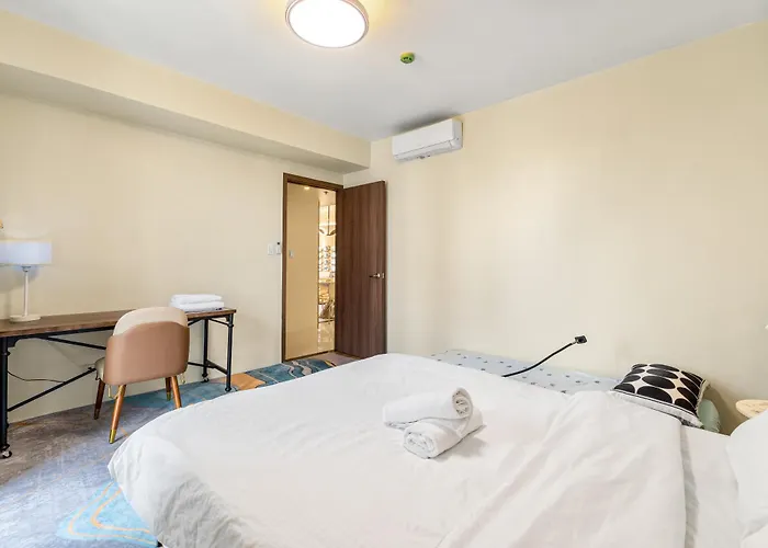 Spacious 2br Family With View Near Airport, Of Dreams, Solaire, Parqal, Ayala Malls, And Moa Hotel