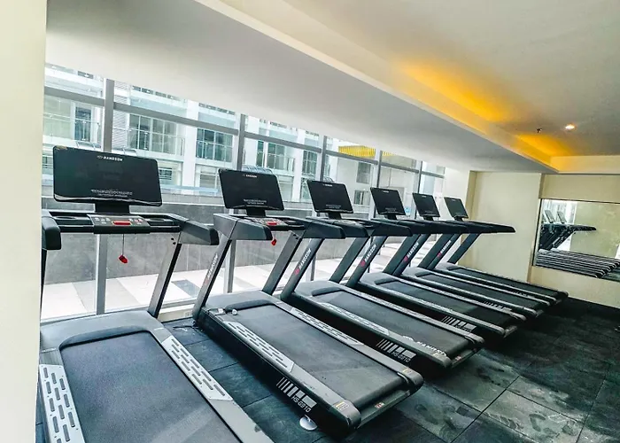 Spacious 2br Family With View Near Airport, Of Dreams, Solaire, Parqal, Ayala Malls, And Moa Hotel Manila