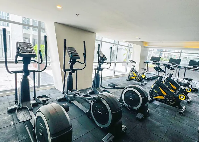 Spacious 2br Family With View Near Airport, Of Dreams, Solaire, Parqal, Ayala Malls, And Moa Manila